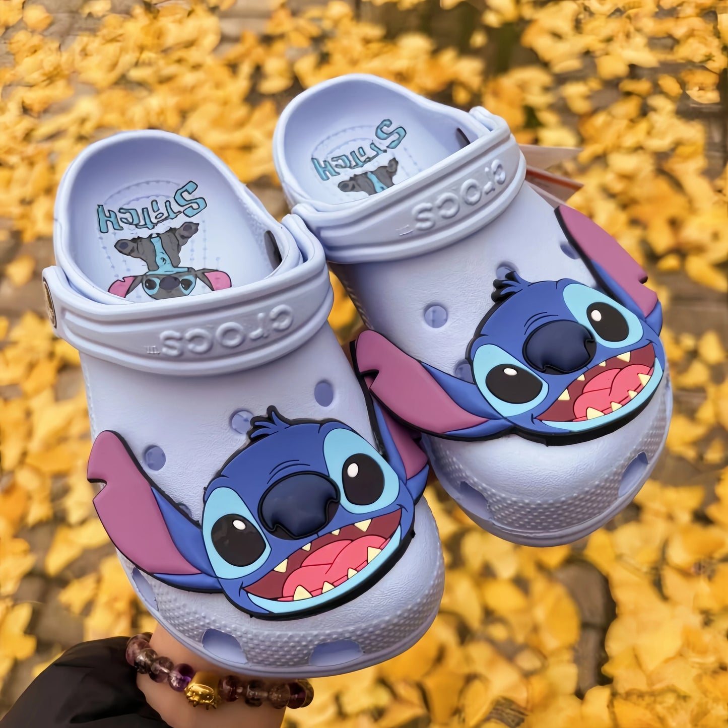 New Disney Cartoon Anime Lilo & Stitch Cro Boys Girls Adult Casual Beach Non-Slip Breathable Fashion Latest Beach Shoes Gift