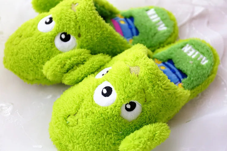 Disney Cartoon Plush Slippers In Autumn And Winter Creative Alien Stitch Winnie The Pooh Soft Home Slippers 35-38 Yards Unisex