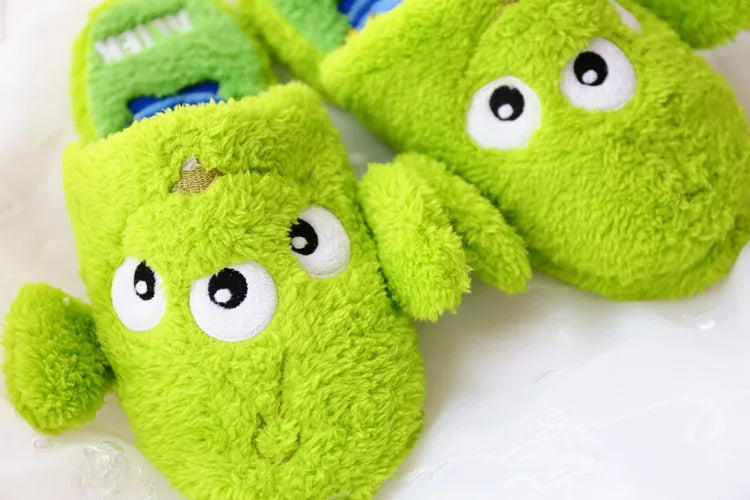 Disney Cartoon Plush Slippers In Autumn And Winter Creative Alien Stitch Winnie The Pooh Soft Home Slippers 35-38 Yards Unisex